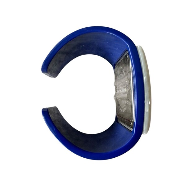 Emporio Armani Women’s Catwalk Watch 11-7396 251504 Blue Bangle Mother Of Pearl - Picture 4 of 6